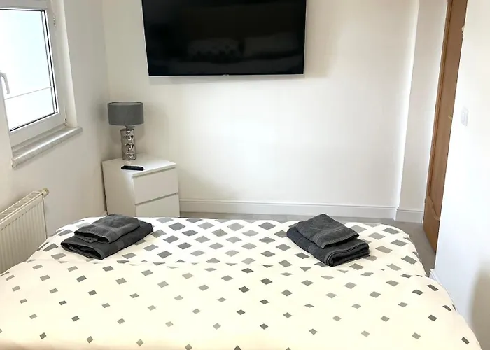 Grandlux & Hotel *